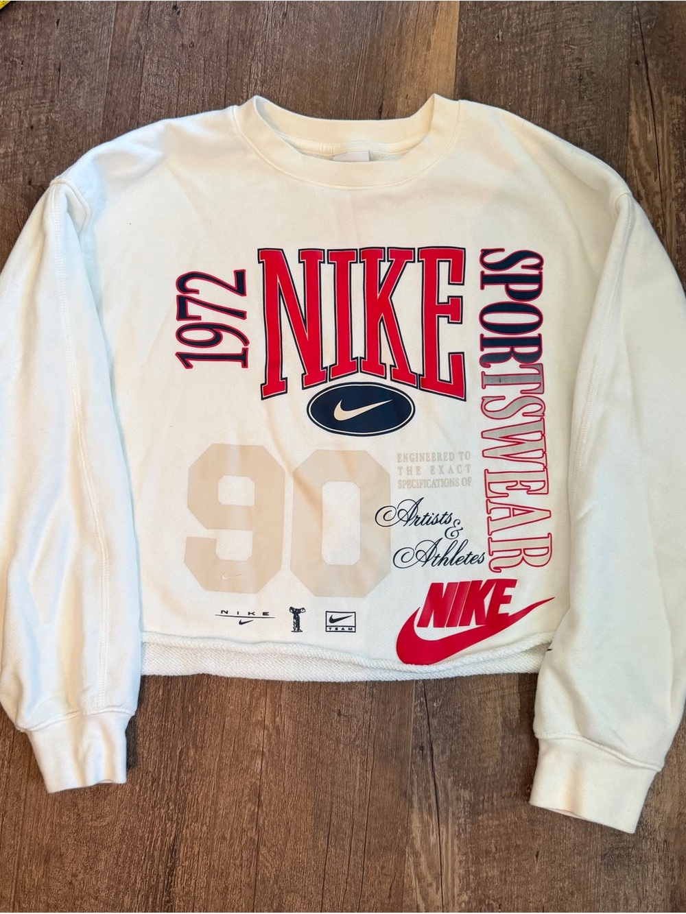 Nike cream Crewneck Sportswear Sweatshirt top women’s size XS soft